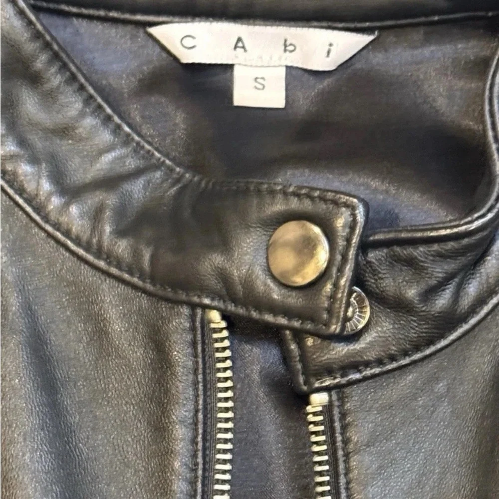 CAbi Black Leather Belted Biker Vest Sz Small - Picture 7 of 10